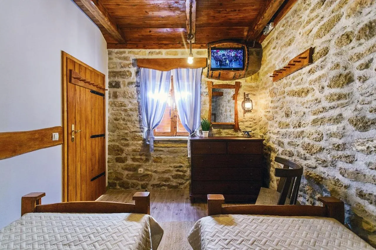 House Oak Tree Villa Medvida Holiday home
